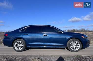 Седан Volkswagen Passat 2020 в Виннице