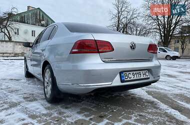 Седан Volkswagen Passat 2012 в 