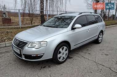 Універсал Volkswagen Passat 2007 в Ромнах