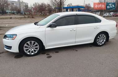 Седан Volkswagen Passat 2012 в Запоріжжі