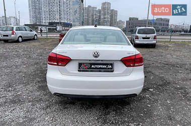 Седан Volkswagen Passat 2014 в Киеве