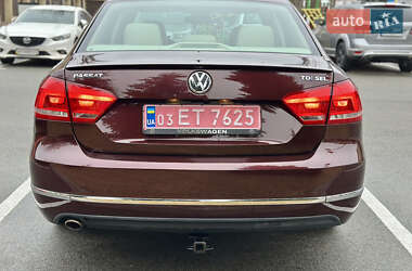 Седан Volkswagen Passat 2013 в Киеве