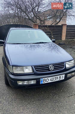 Седан Volkswagen Passat 1996 в Кропивницком