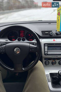 Универсал Volkswagen Passat 2007 в Зборове