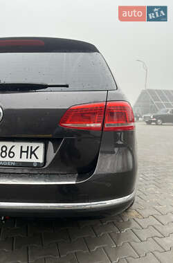 Універсал Volkswagen Passat 2011 в Володимирі