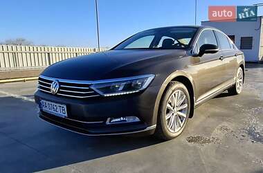 Седан Volkswagen Passat 2017 в Полтаве