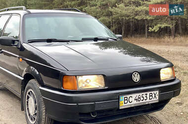 Універсал Volkswagen Passat 1993 в Харкові