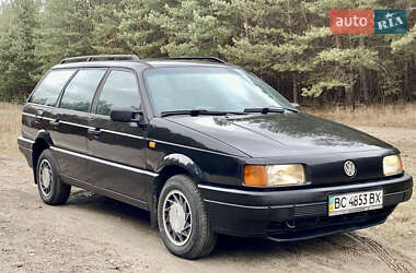 Універсал Volkswagen Passat 1993 в Харкові