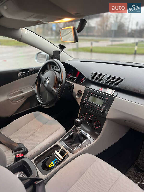 Седан Volkswagen Passat 2005 в Миргороде фото 7 Седан Volkswagen Passat 2005 в Миргороде