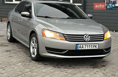 Седан Volkswagen Passat 2012 в Житомирі