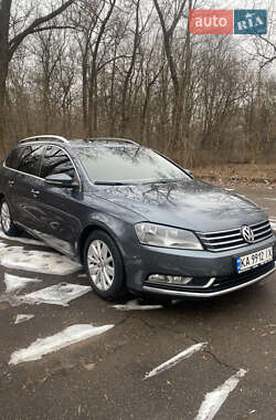 Універсал Volkswagen Passat 2011 в Бердичеві