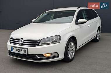 Універсал Volkswagen Passat 2011 в Києві