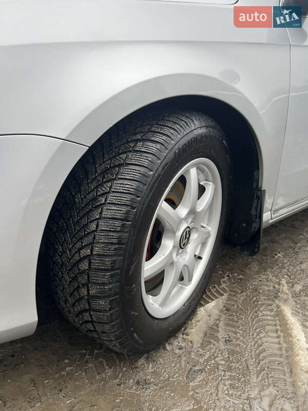 Універсал Volkswagen Passat 2011 в Львові