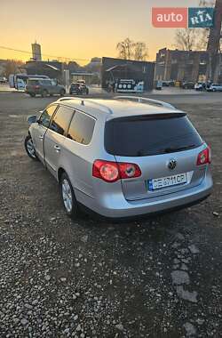 Універсал Volkswagen Passat 2009 в Чернівцях