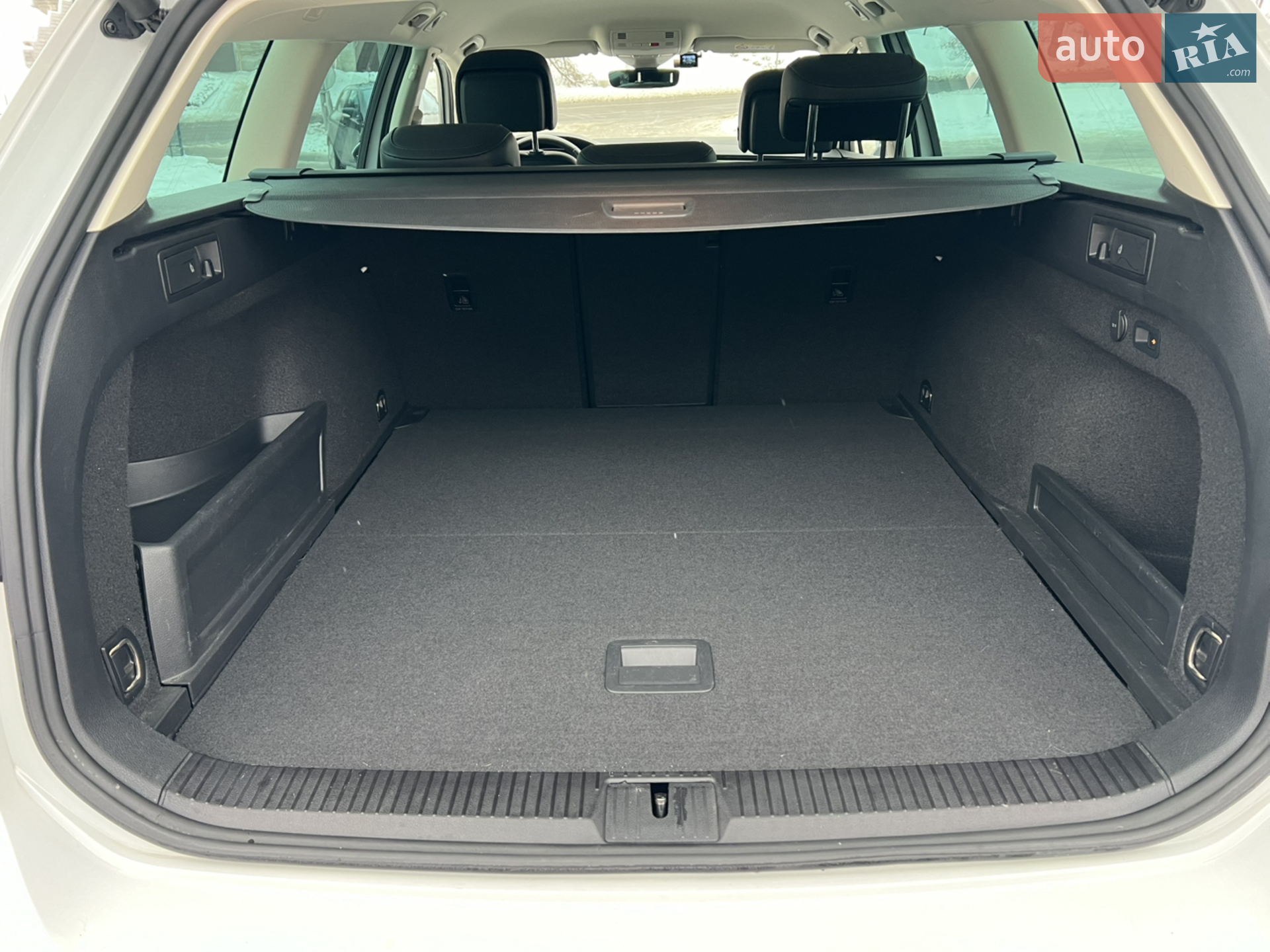 2019 Volkswagen Passat - мініатюра 29