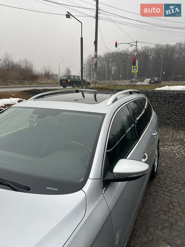 Універсал Volkswagen Passat 2011 в Львові