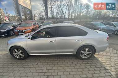 Седан Volkswagen Passat 2014 в Миколаєві