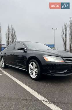 Седан Volkswagen Passat 2012 в Житомирі