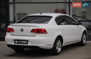 Седан Volkswagen Passat 2011 в Харькове