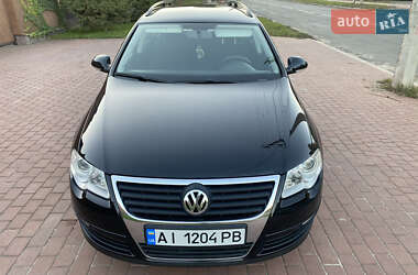 Универсал Volkswagen Passat 2009 в Киеве