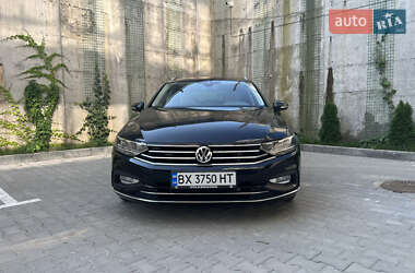 Универсал Volkswagen Passat 2020 в Хмельницком