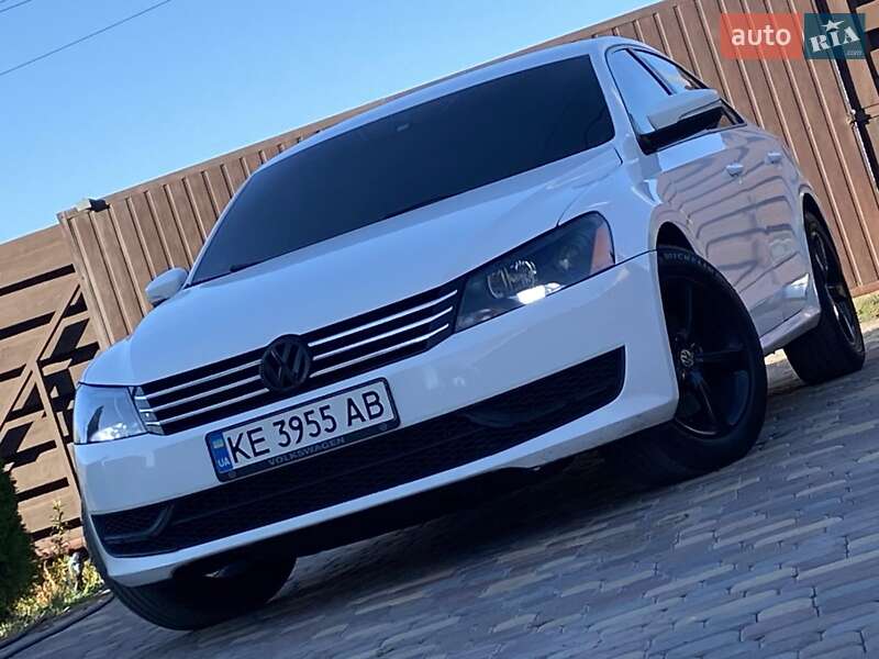 Седан Volkswagen Passat 2014 в Днепре