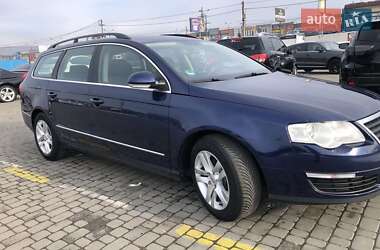 Універсал Volkswagen Passat 2009 в Чернівцях