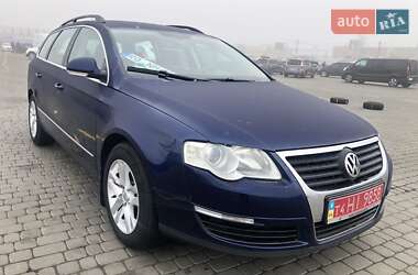 Універсал Volkswagen Passat 2009 в Чернівцях