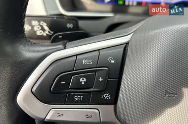Седан Volkswagen Passat 2022 в 