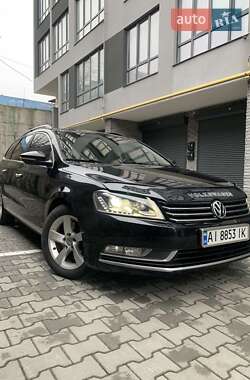 Универсал Volkswagen Passat 2011 в Хмельницком