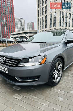 Седан Volkswagen Passat 2013 в Києві