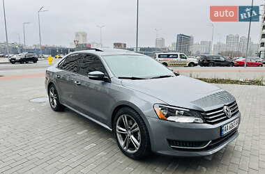 Седан Volkswagen Passat 2013 в Києві