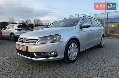 Універсал Volkswagen Passat 2014 в Жовкві