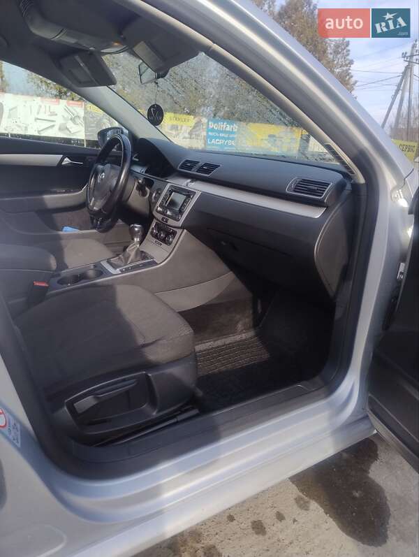 Универсал Volkswagen Passat 2011 в Львове