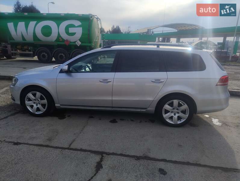 Универсал Volkswagen Passat 2011 в Львове
