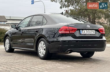 Седан Volkswagen Passat 2013 в Киеве