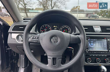 Седан Volkswagen Passat 2013 в Киеве