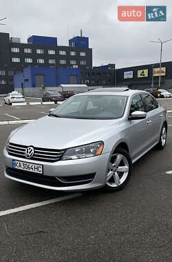 Седан Volkswagen Passat 2012 в Києві