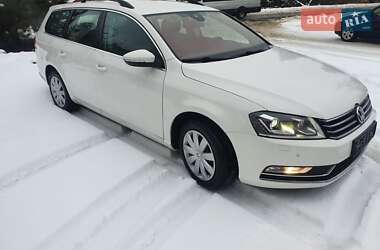 Універсал Volkswagen Passat 2013 в Києві