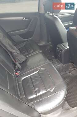 Универсал Volkswagen Passat 2011 в 
