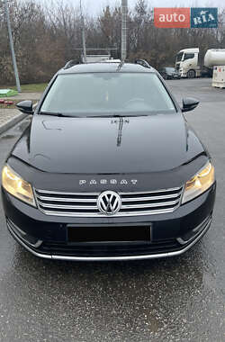 Універсал Volkswagen Passat 2011 в Полтаві