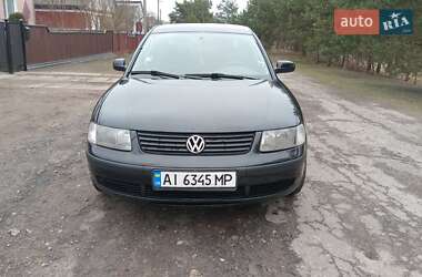 Седан Volkswagen Passat 1998 в Прилуках