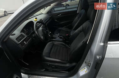 Седан Volkswagen Passat 2014 в 