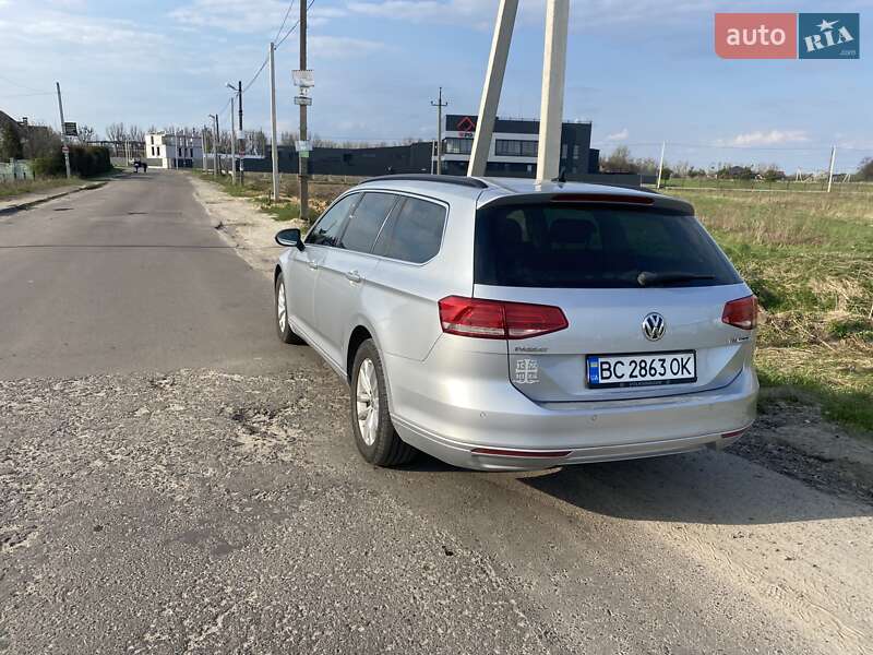 Універсал Volkswagen Passat 2015 в Львові