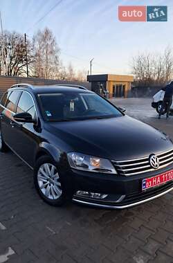 Универсал Volkswagen Passat 2011 в 