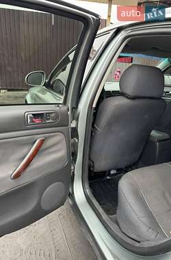 Седан Volkswagen Passat 2005 в Петропавловке