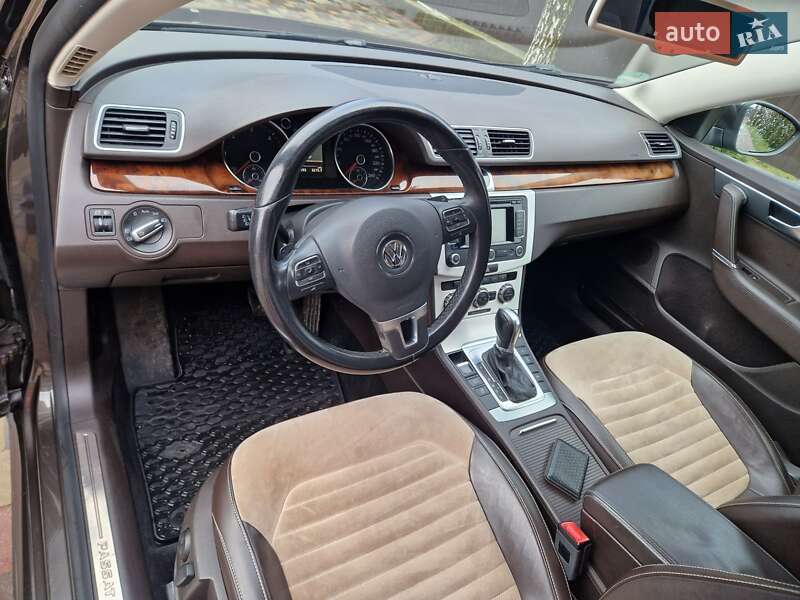 Универсал Volkswagen Passat 2011 в Владимирце