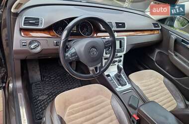 Универсал Volkswagen Passat 2011 в Владимирце