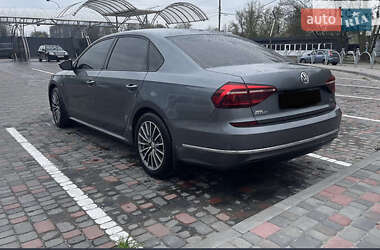 Седан Volkswagen Passat 2018 в Дніпрі