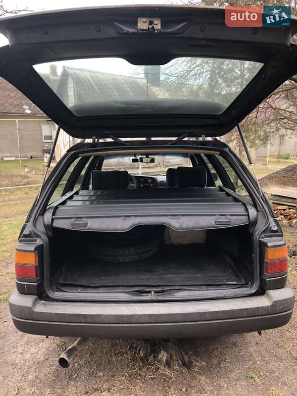 Универсал Volkswagen Passat 1992 в Клевани